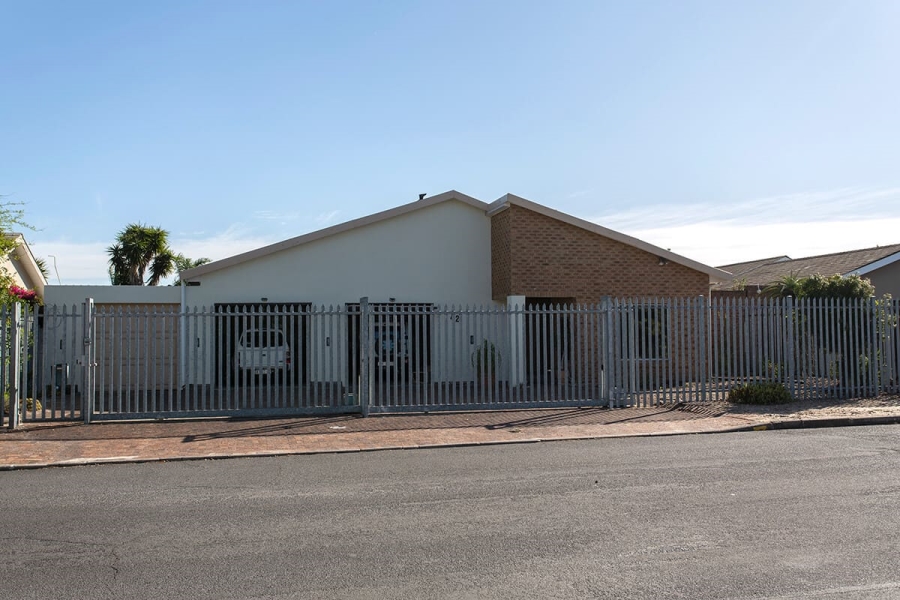 3 Bedroom Property for Sale in Ferndale Western Cape